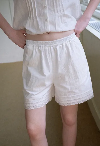 Lace Trim Cropped Shorts