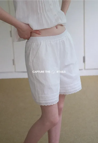 Lace Trim Cropped Shorts