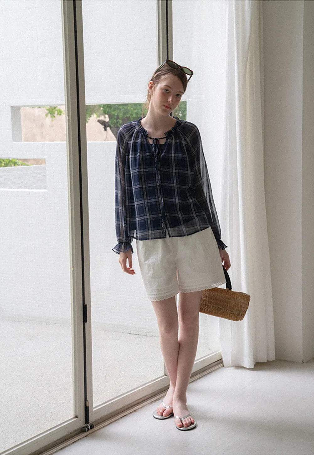 Lace Trim Cropped Shorts