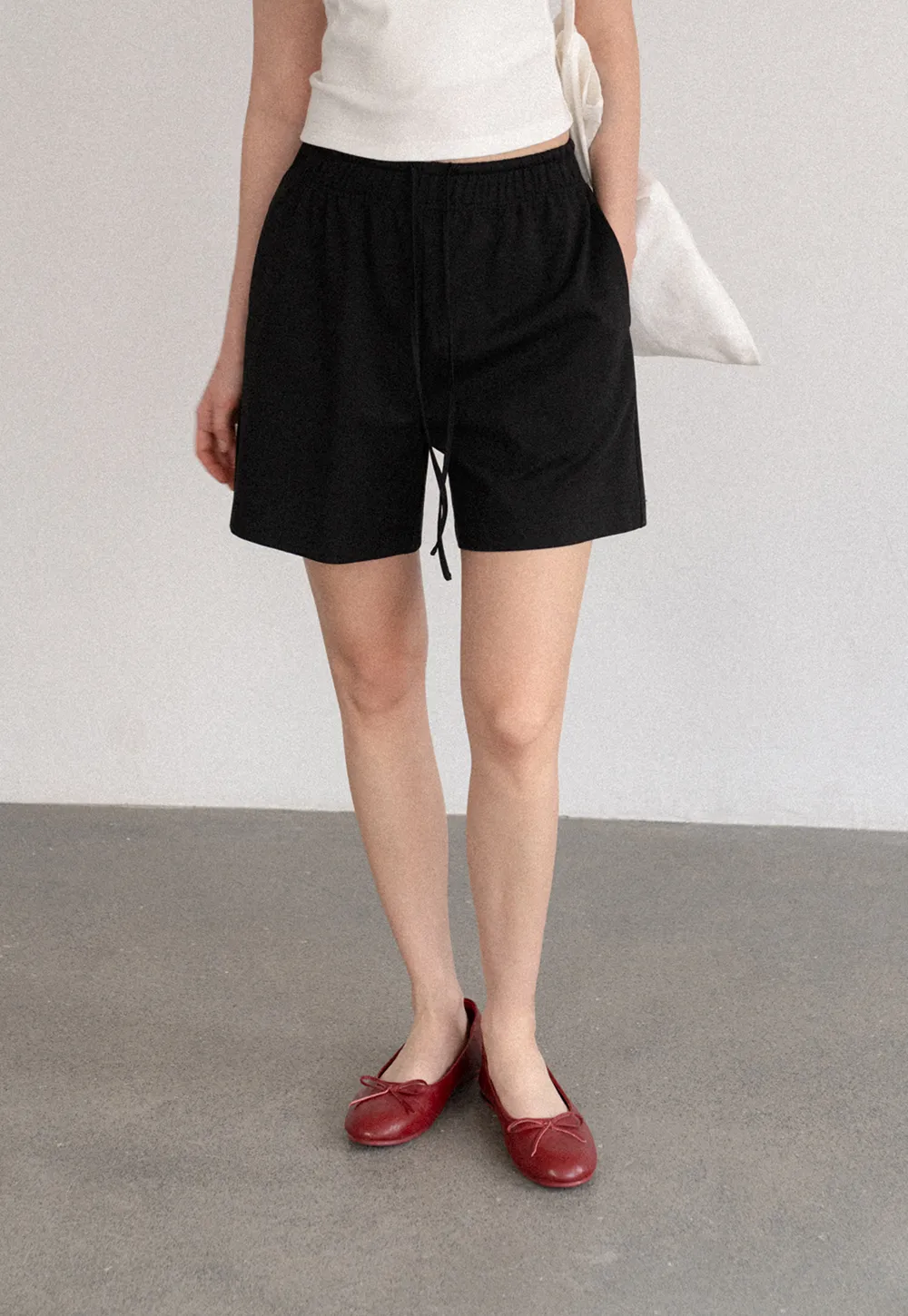 Drawstring Waist Relaxed Fit Casual Shorts
