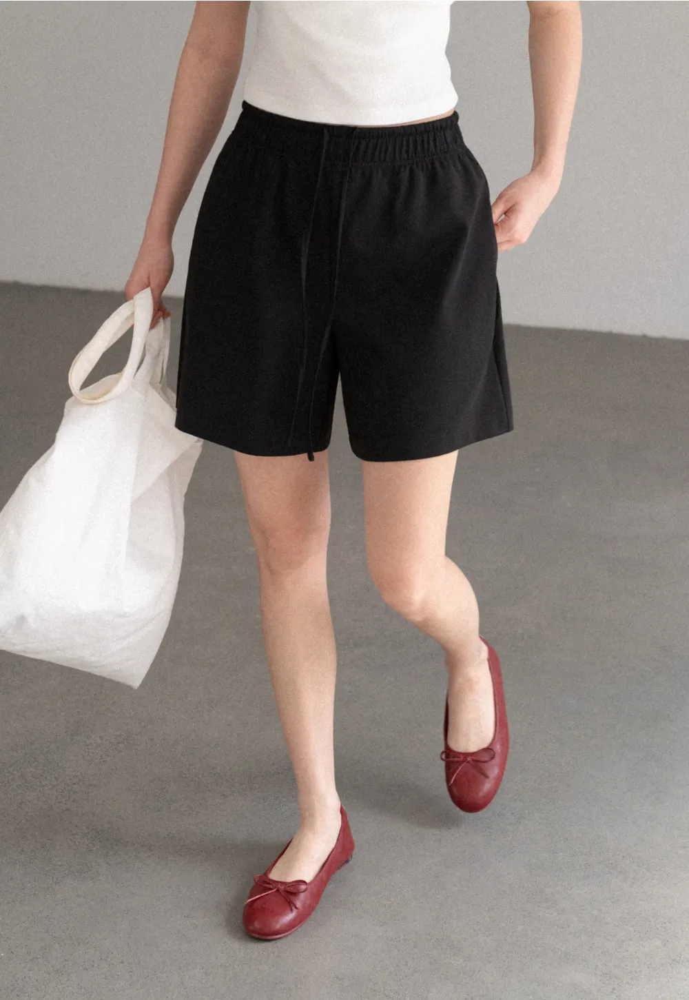 Drawstring Waist Relaxed Fit Casual Shorts