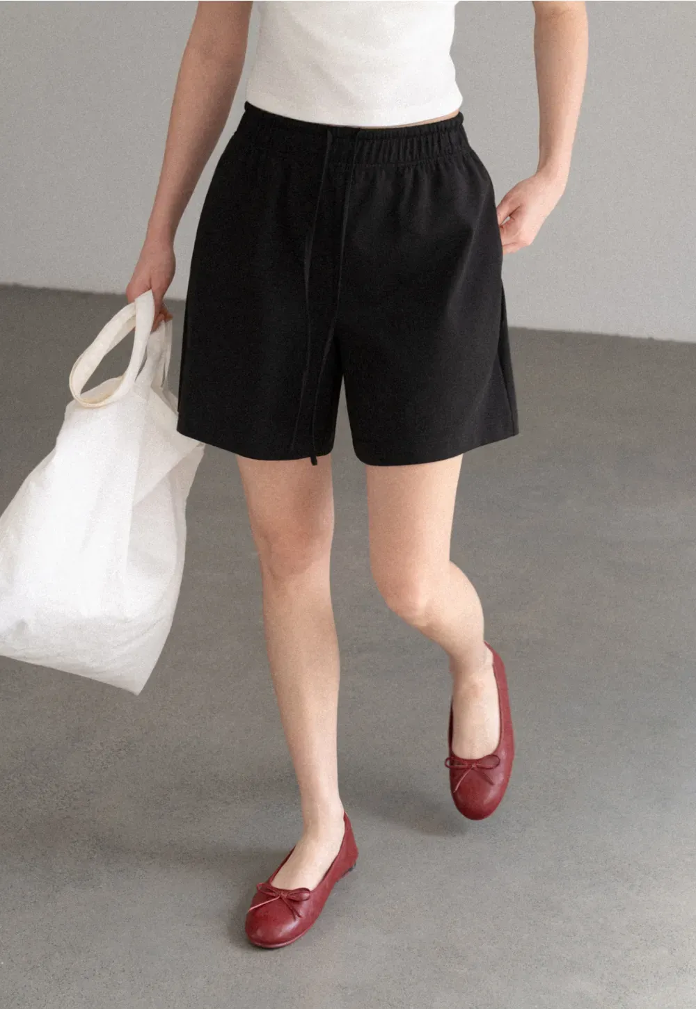 Drawstring Waist Relaxed Fit Casual Shorts