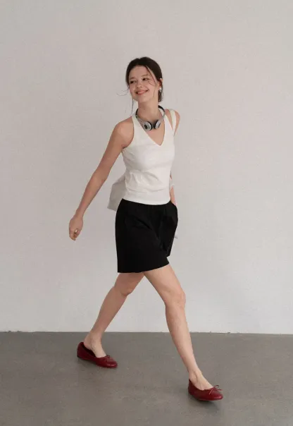 Drawstring Waist Relaxed Fit Casual Shorts