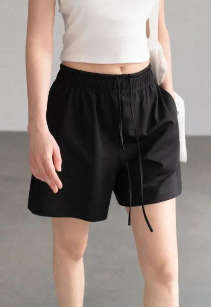 Drawstring Waist Relaxed Fit Casual Shorts