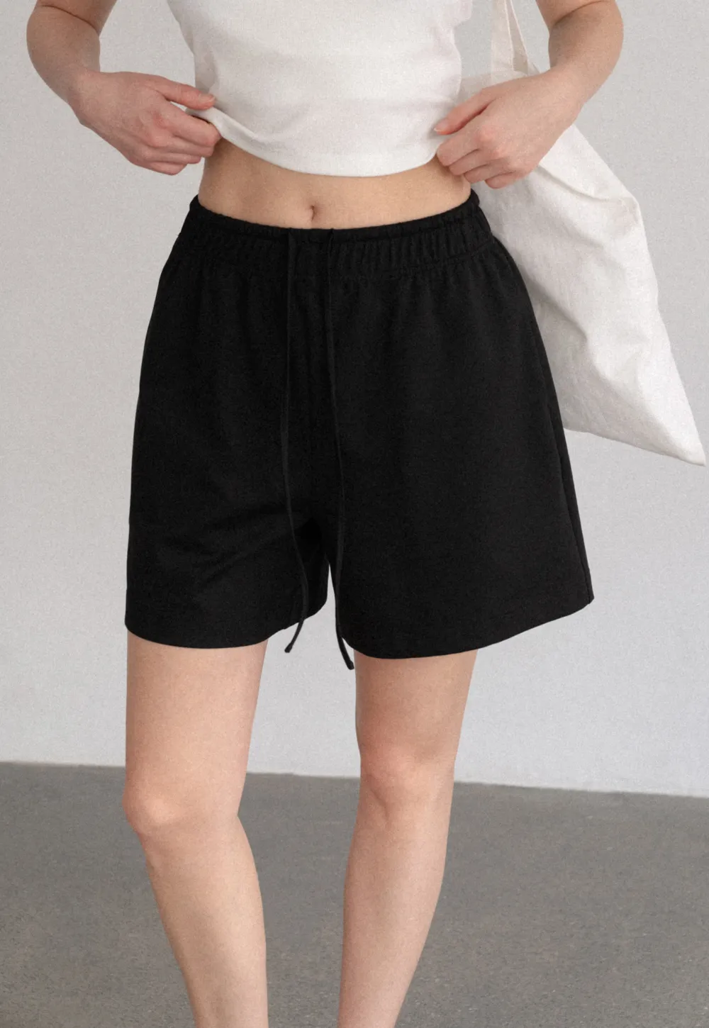 Drawstring Waist Relaxed Fit Casual Shorts