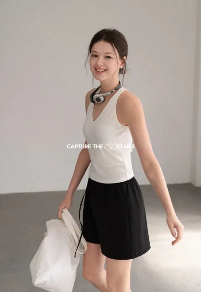 Drawstring Waist Relaxed Fit Casual Shorts