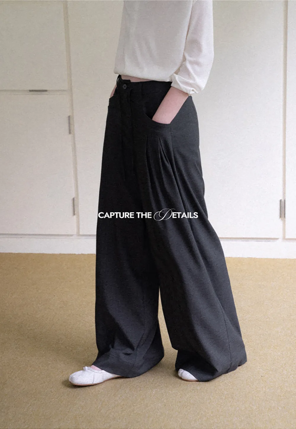 Pleated Wide Leg Drawstring Casual Pants