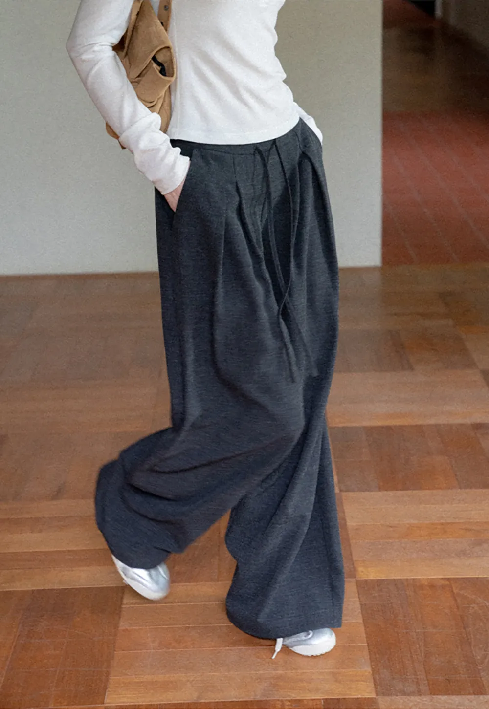 Wide Leg Pleated Casual Pants