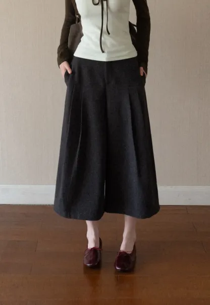 Pleated Wide Leg Cropped Casual Pants
