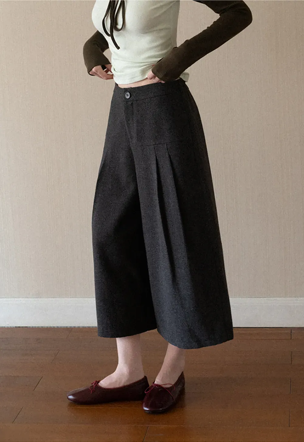 Pleated Wide Leg Cropped Casual Pants