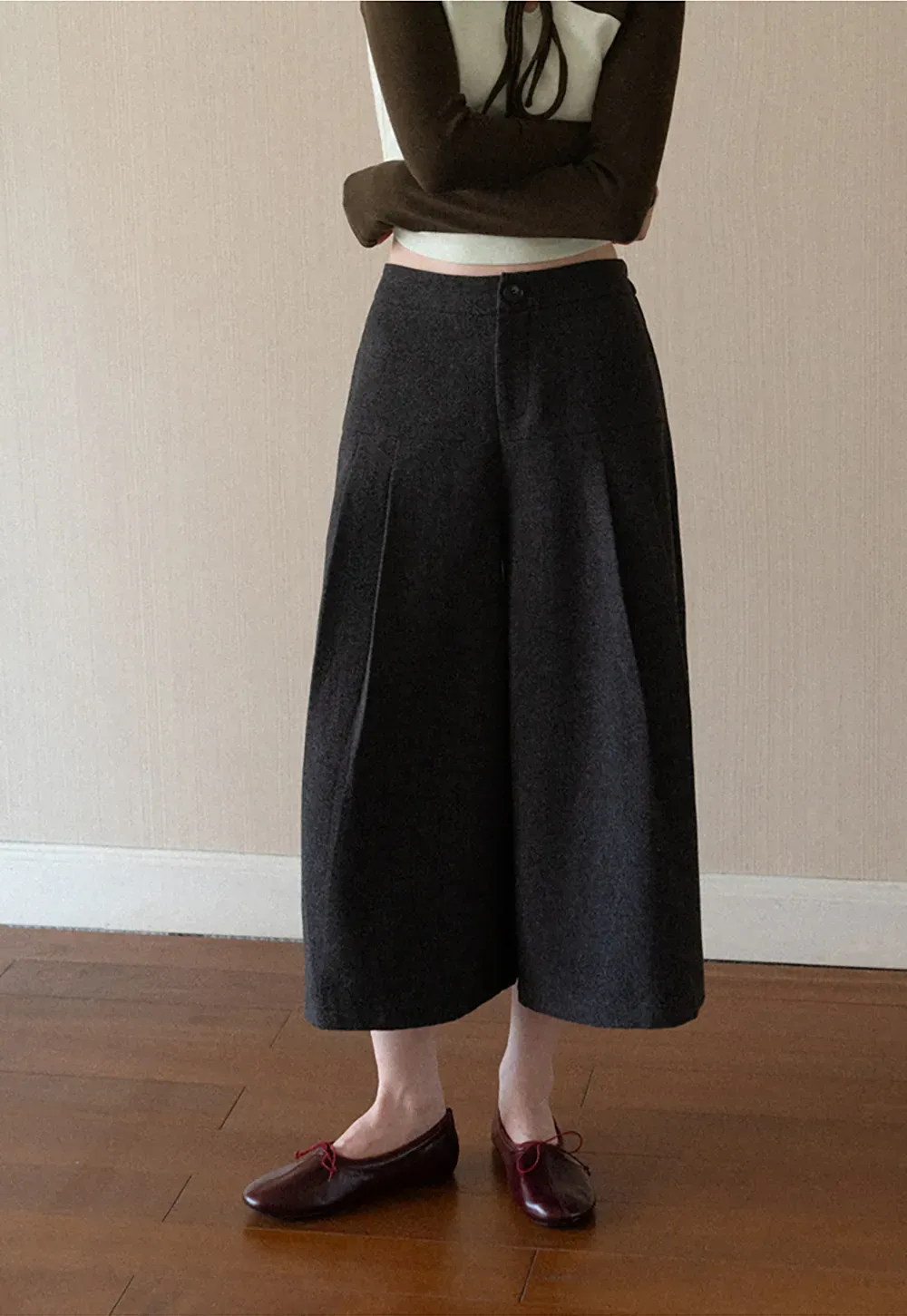 Pleated Wide Leg Cropped Casual Pants