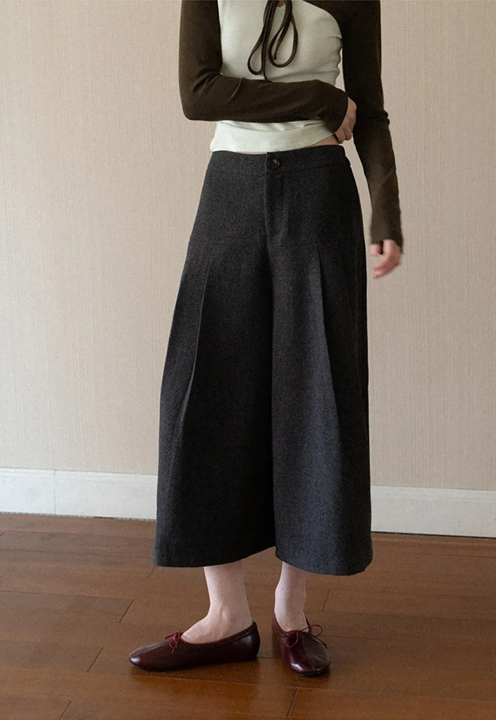 Pleated Wide Leg Cropped Casual Pants