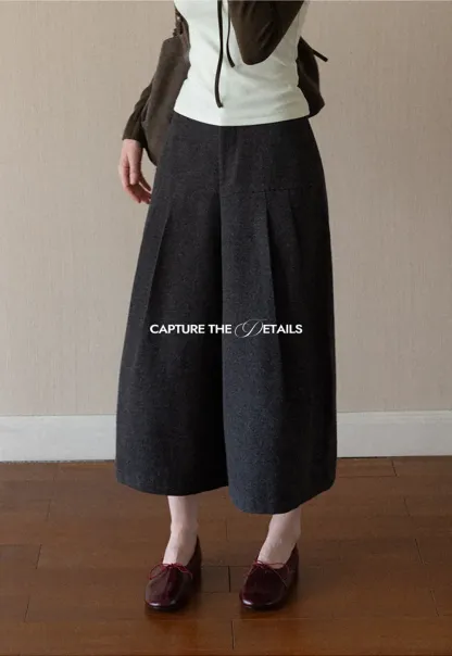 Pleated Wide Leg Cropped Casual Pants