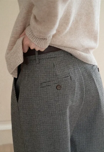 Pleated Houndstooth Patterned Casual Pants