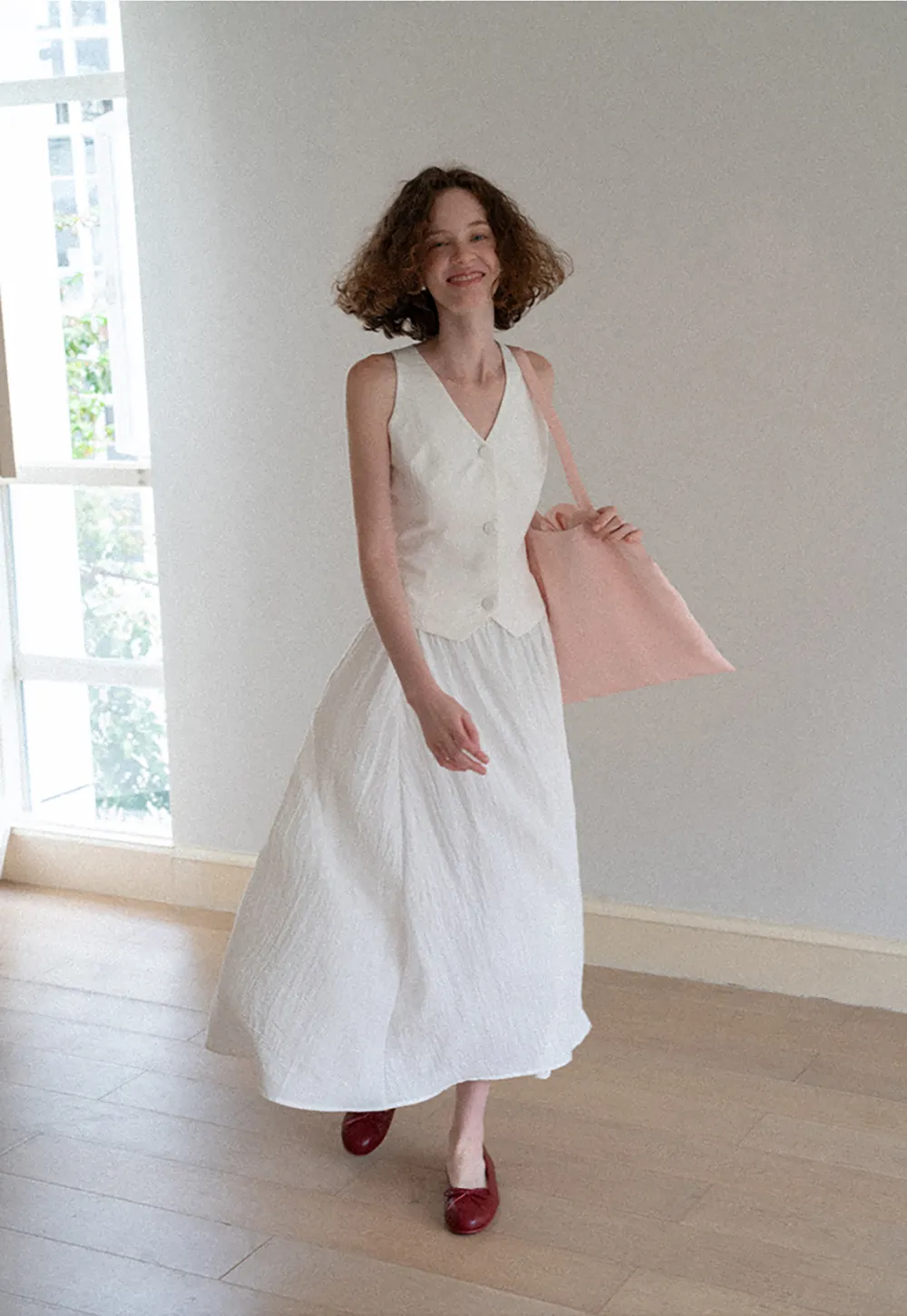 V Neck Sleeveless Tailored Vest A Line Pleated Skirt