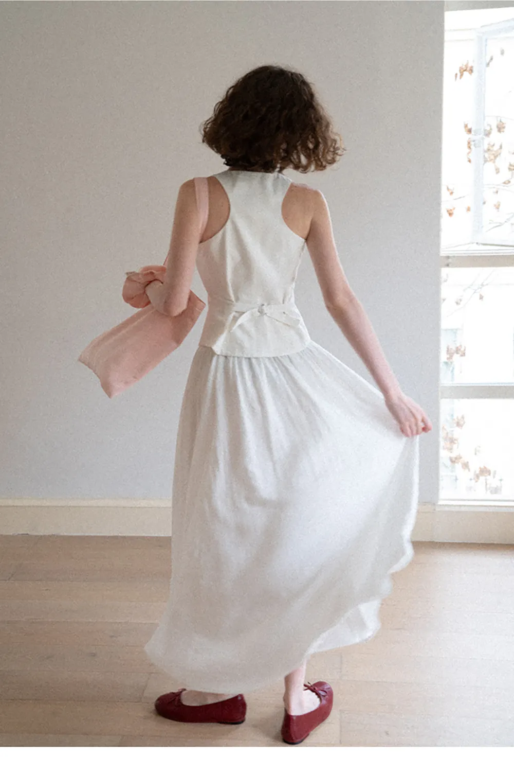 V Neck Sleeveless Tailored Vest A Line Pleated Skirt