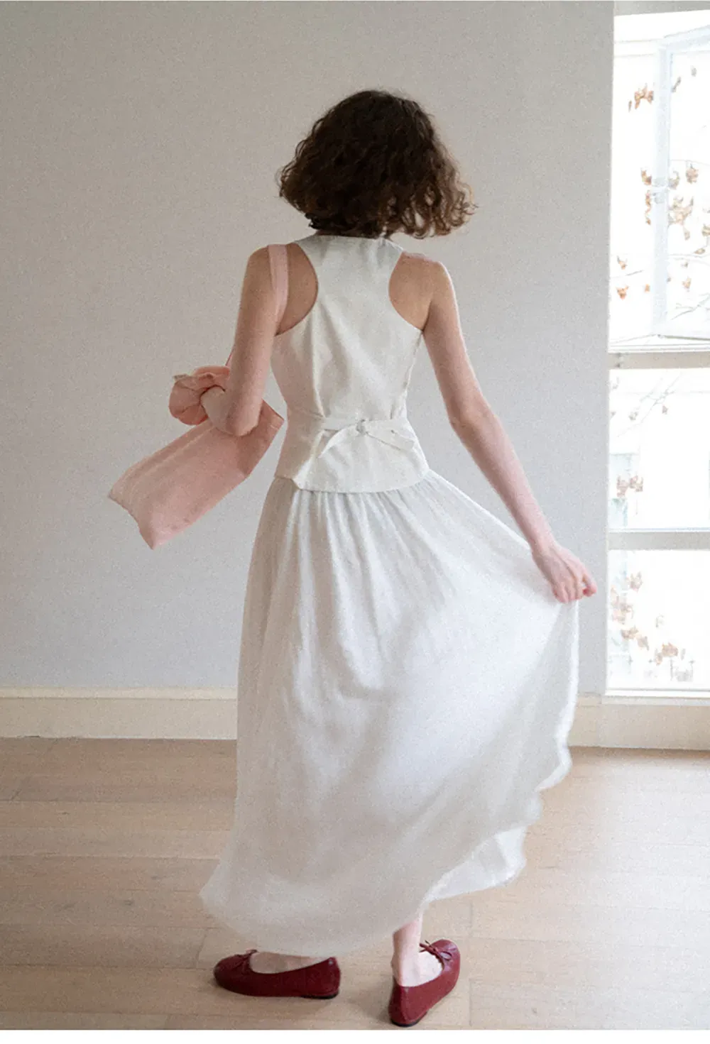 V Neck Sleeveless Tailored Vest A Line Pleated Skirt