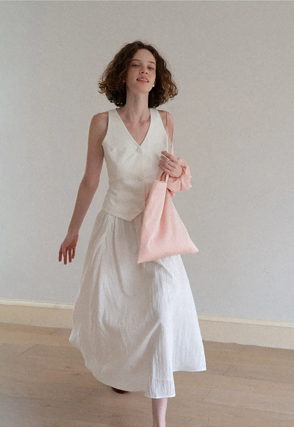 V Neck Sleeveless Tailored Vest A Line Pleated Skirt