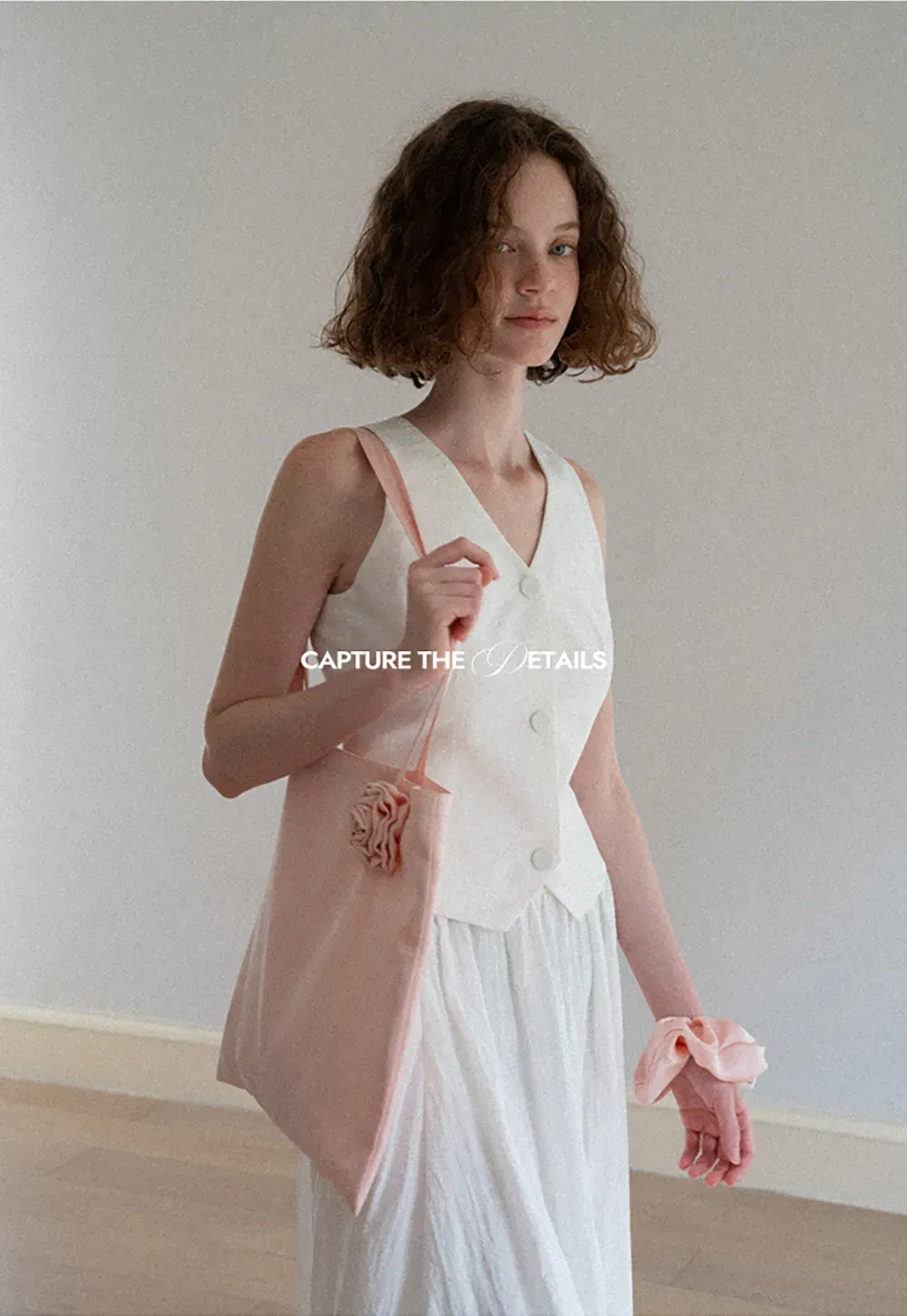 V Neck Sleeveless Tailored Vest A Line Pleated Skirt