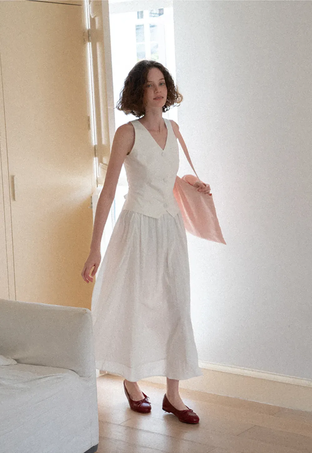 V Neck Sleeveless Tailored Vest A Line Pleated Skirt