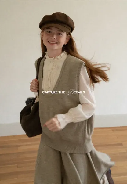 V Neck Ribbed Knit Vest and Flared Skirt Set