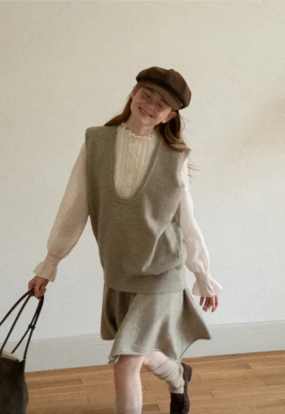 V Neck Ribbed Knit Vest and Flared Skirt Set