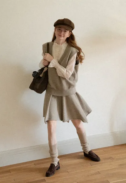 V Neck Ribbed Knit Vest and Flared Skirt Set