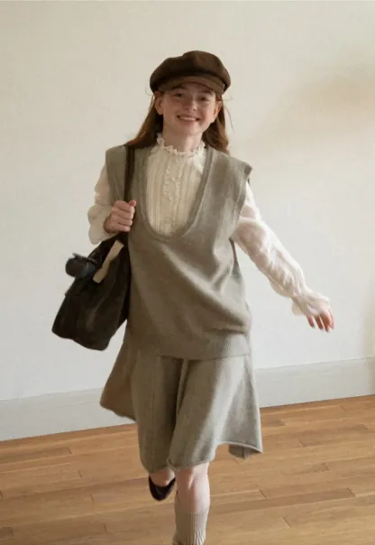 V Neck Ribbed Knit Vest and Flared Skirt Set