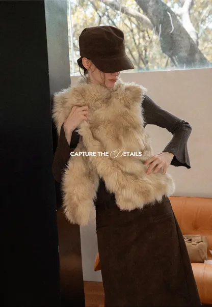 Faux Fur Trimmed Sleeveless Vest