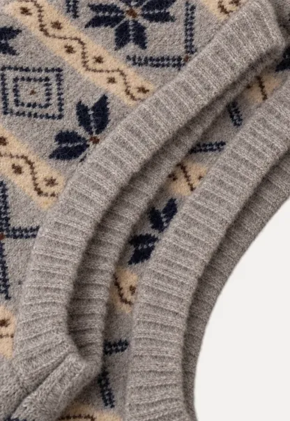 Fair Isle Patterned V Neck Knit Vest
