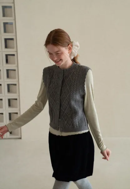 Cable Knit Vest with Pleated Collar