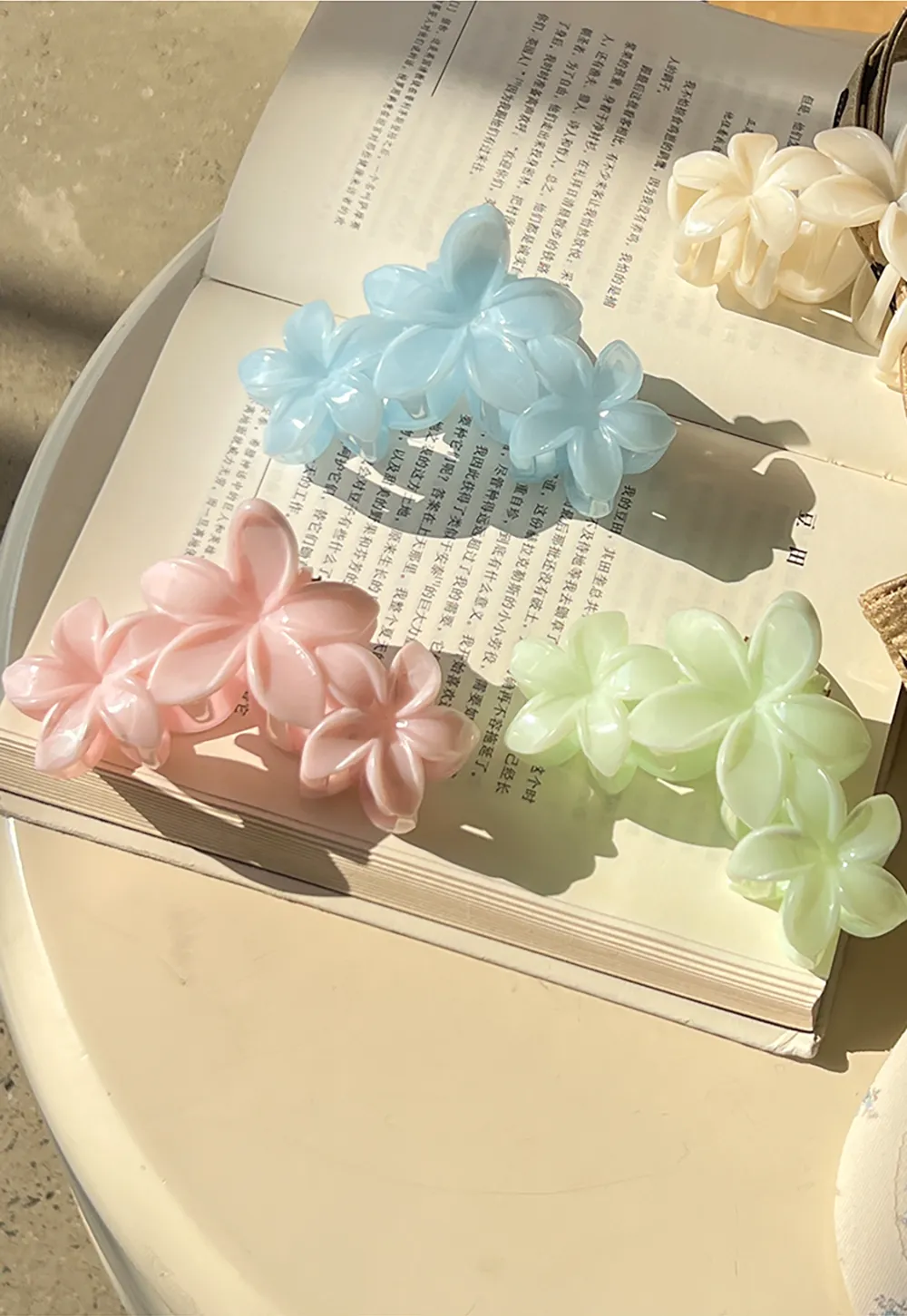 Floral Pattern Acrylic Hair Claw Clips