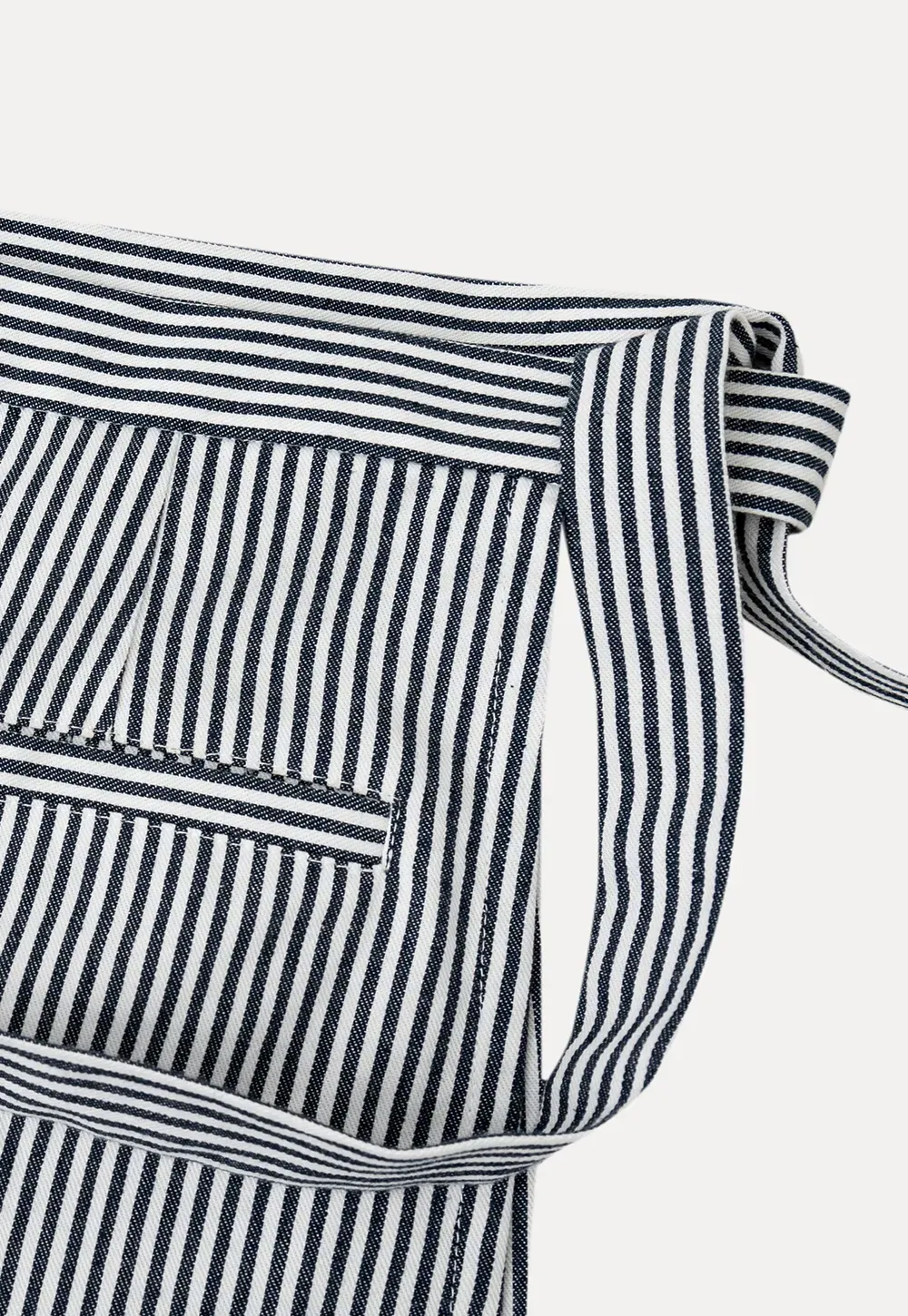 Striped Waist Apron with Front Pockets and Tie Closure
