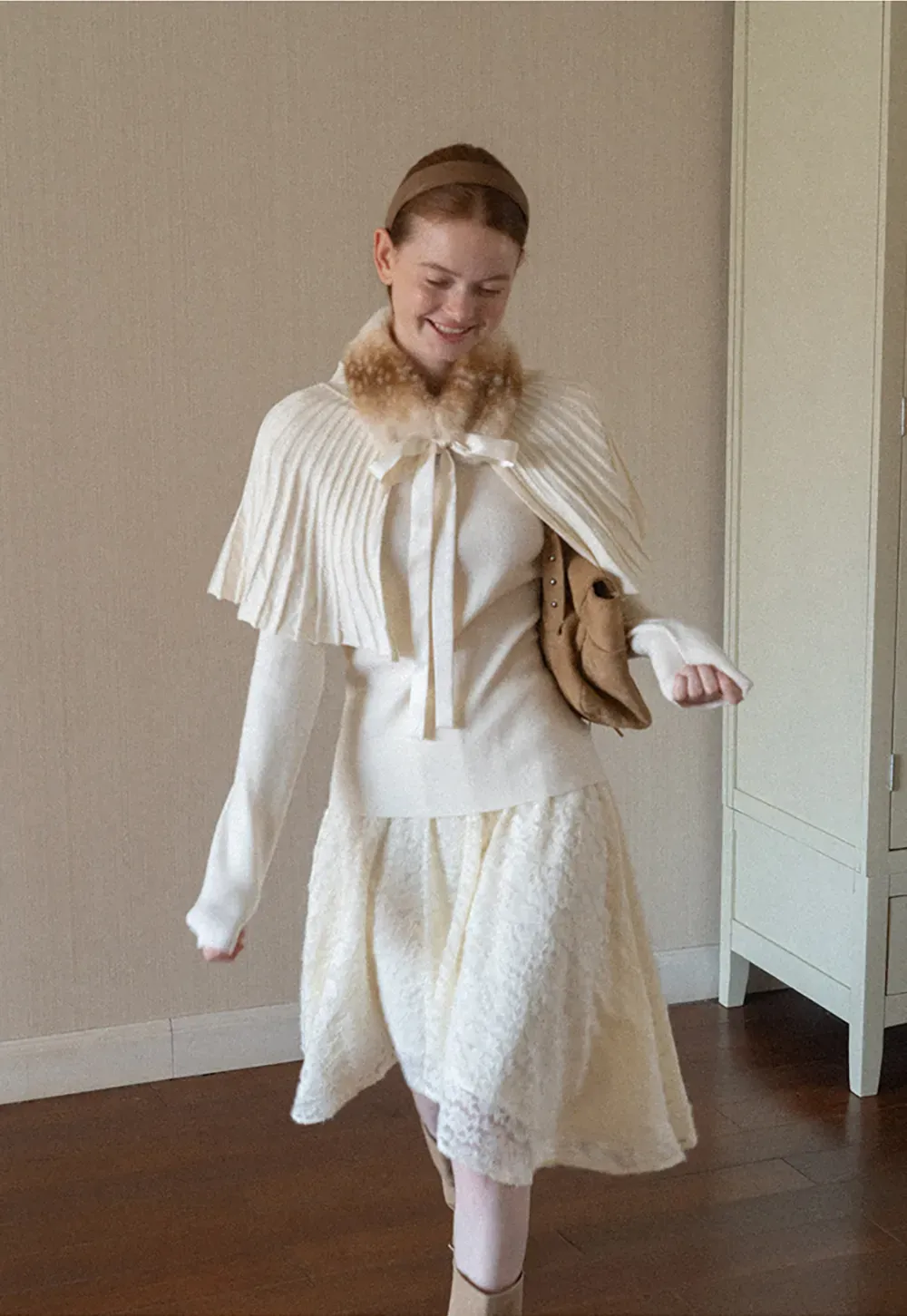 Fur Trimmed Pleated Knit Shawl