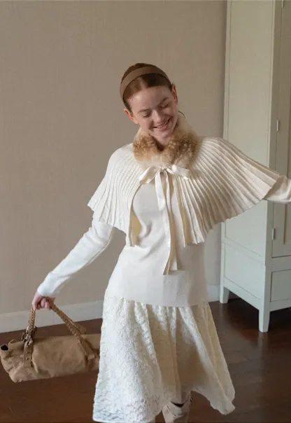 Fur Trimmed Pleated Knit Shawl