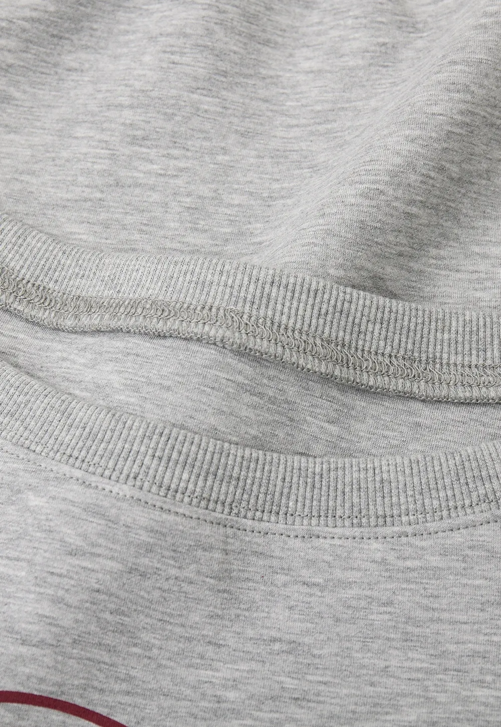 Off Shoulder Sweatshirt with Heart Graphic Print