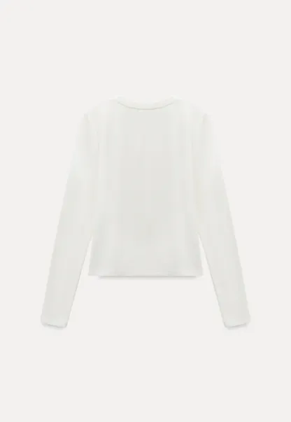 Women Simple Long Sleeve Knit Top with Logo Patch