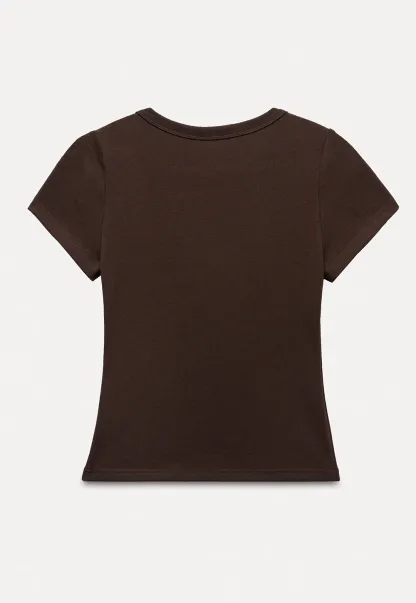 Women's Slim Fit V-Neck Short Sleeve T-Shirt