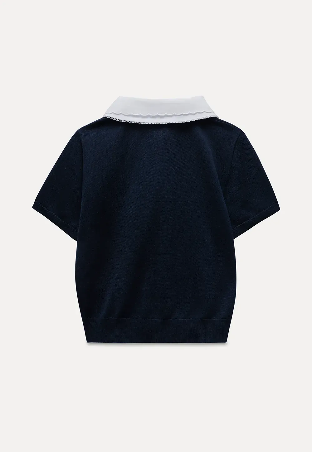 Contrast Peter Pan Collar Knit Top
