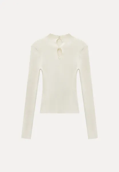 Elegant Ribbed Knit Turtleneck Sweater