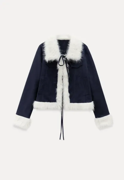 Chic Cropped Jacket with Faux Fur Collar