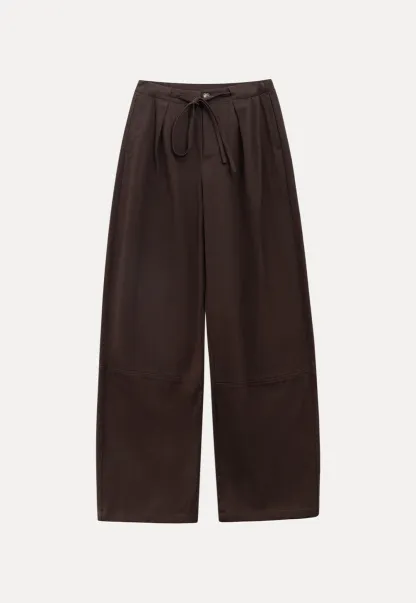 Women Pleated Wide-Leg Trousers