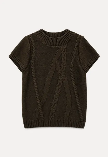 Ribbed Knit Sleeveless Sweater with Lace Trim