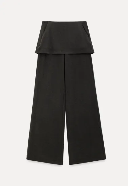 Elegant Two-Piece Turtleneck and Pants Set