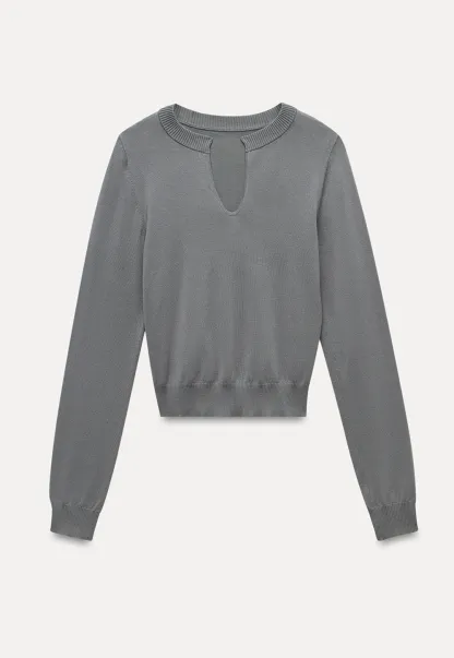 Women's V-Notch Long Sleeve Knit Top