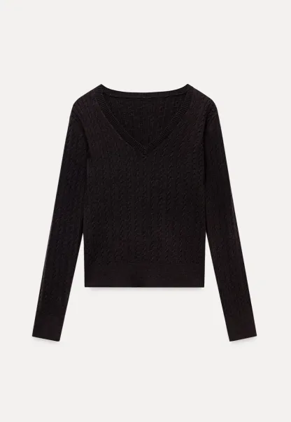 Womens V-Neck Cable Knit Sweater
