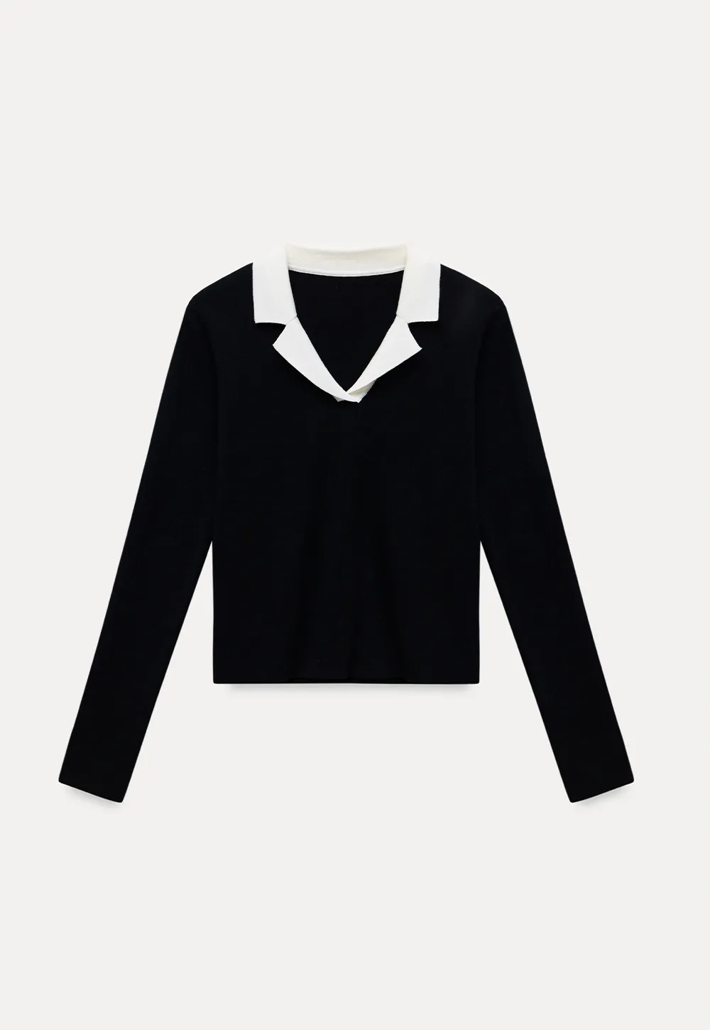 Elegant V-Neck Knit Top with Contrast Lapel Collar