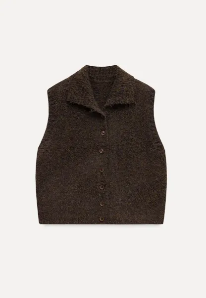 Button-Up Knit Vest with Collar