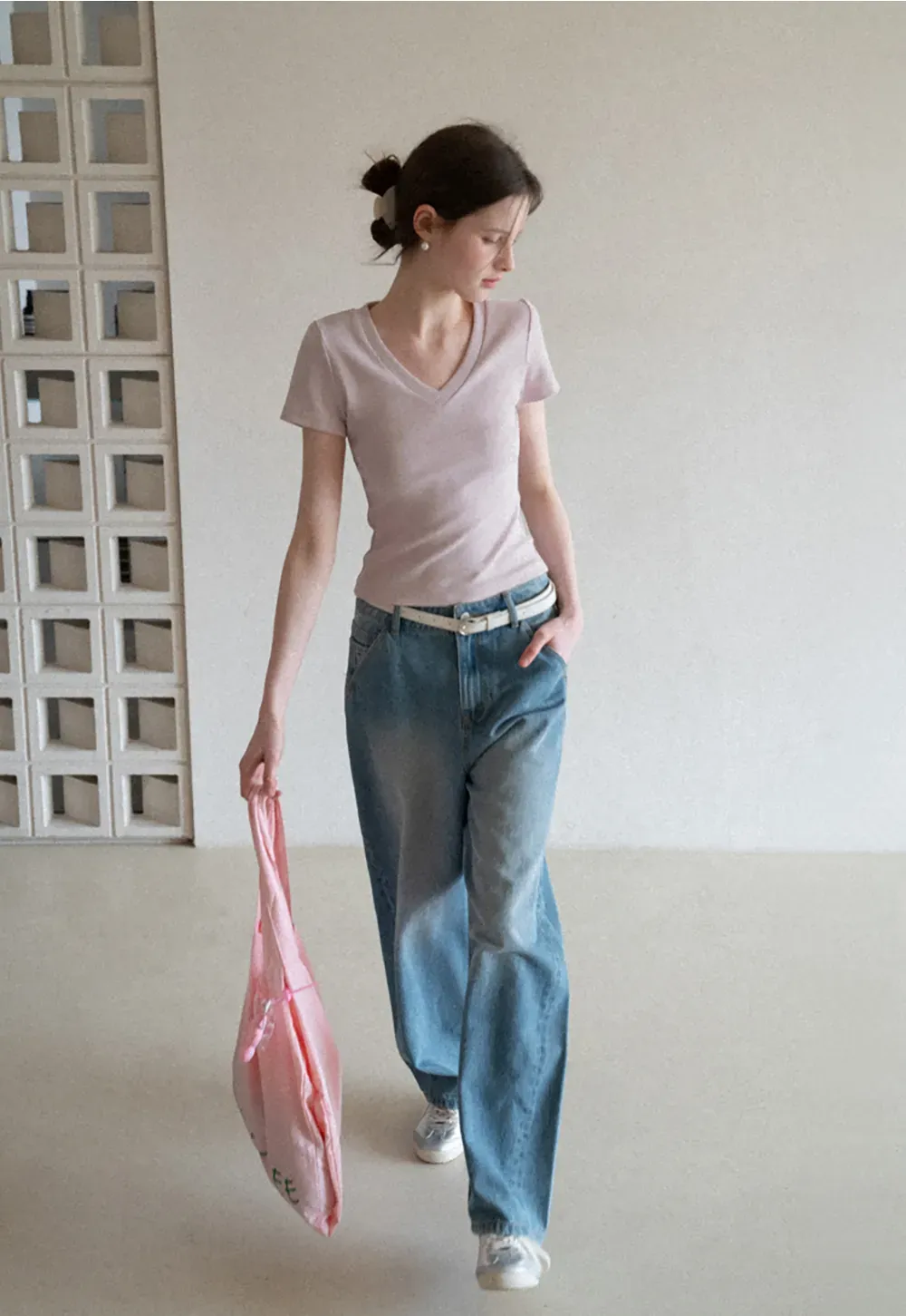 V neck short sleeve knit t shirt