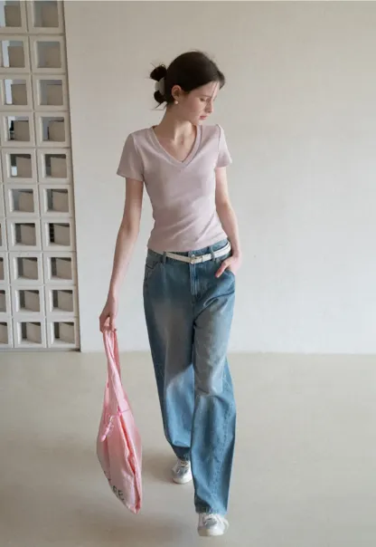 V neck short sleeve knit t shirt